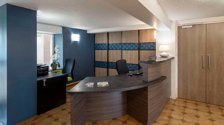 <b>Sure Hotel by Best Western Saintes Lobby</b>. Images powered by <a href="https://iceportal.shijigroup.com/" title="IcePortal" target="_blank">IcePortal</a>.