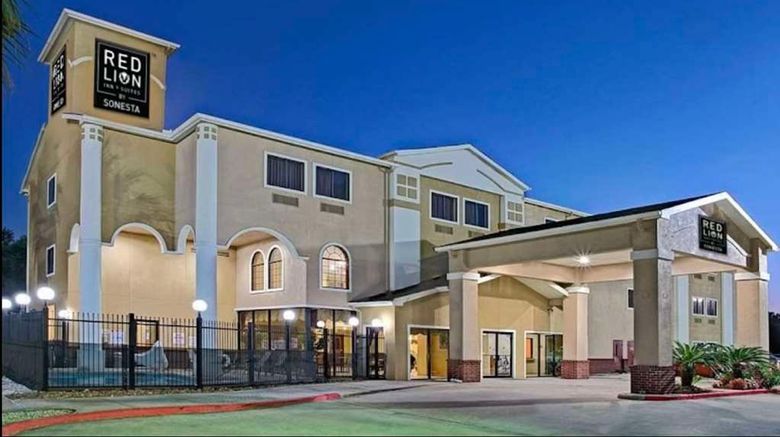 <b>Super 8 Intercontinental Houston Exterior</b>. Images powered by <a href="https://iceportal.shijigroup.com/" title="IcePortal" target="_blank">IcePortal</a>.