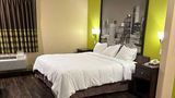 <b>Super 8 Intercontinental Houston Room</b>. Images powered by <a href="https://iceportal.shijigroup.com/" title="IcePortal" target="_blank">IcePortal</a>.