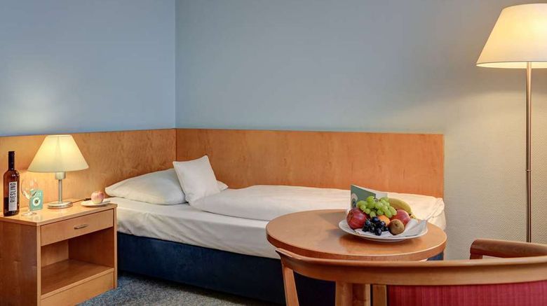 <b>Centro Park Hotel Berlin Neukoelln Room</b>. Images powered by <a href="https://iceportal.shijigroup.com/" title="IcePortal" target="_blank">IcePortal</a>.