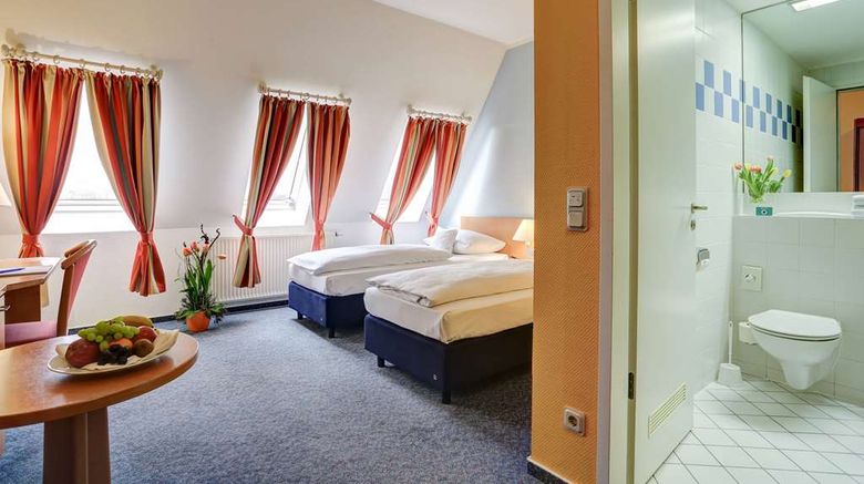 <b>Centro Park Hotel Berlin Neukoelln Room</b>. Images powered by <a href="https://iceportal.shijigroup.com/" title="IcePortal" target="_blank">IcePortal</a>.