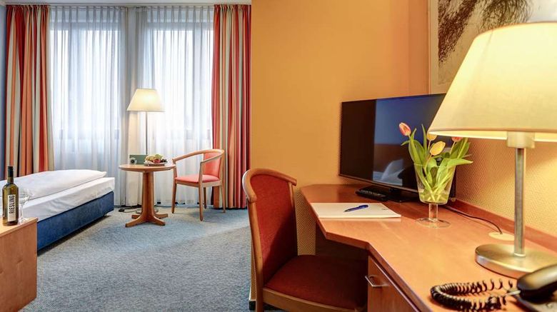 <b>Centro Park Hotel Berlin Neukoelln Room</b>. Images powered by <a href="https://iceportal.shijigroup.com/" title="IcePortal" target="_blank">IcePortal</a>.