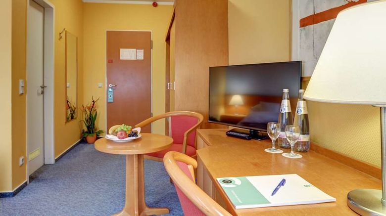<b>Centro Park Hotel Berlin Neukoelln Room</b>. Images powered by <a href="https://iceportal.shijigroup.com/" title="IcePortal" target="_blank">IcePortal</a>.