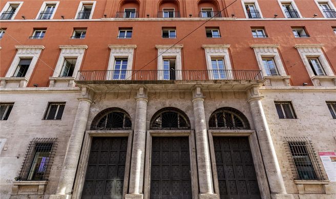 Thompson Rome Exterior