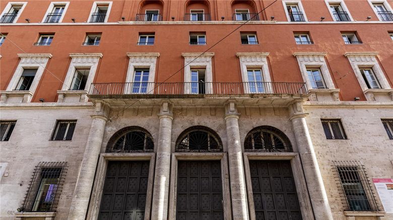 <b>Thompson Rome Exterior</b>. Images powered by <a href="https://iceportal.shijigroup.com/" title="IcePortal" target="_blank">IcePortal</a>.