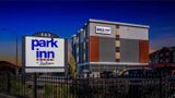 Park Inn by Radisson, Kelowna Exterior