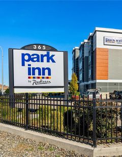 Park Inn by Radisson, Kelowna