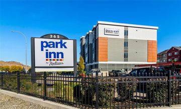 Park Inn by Radisson, Kelowna