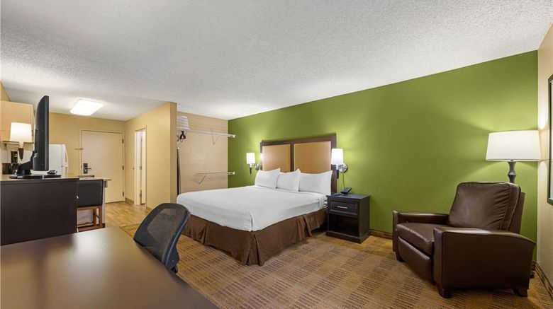 <b>MainStay Suites Las Vegas Suite</b>. Images powered by <a href="https://iceportal.shijigroup.com/" title="IcePortal" target="_blank">IcePortal</a>.