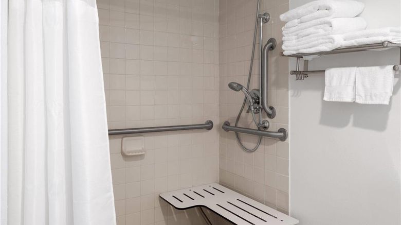 <b>Days Hotel by Wyndham Williamsburg I-64 Room</b>. Images powered by <a href="https://iceportal.shijigroup.com/" title="IcePortal" target="_blank">IcePortal</a>.
