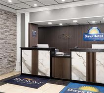 Days Hotel by Wyndham Williamsburg I-64 Lobby