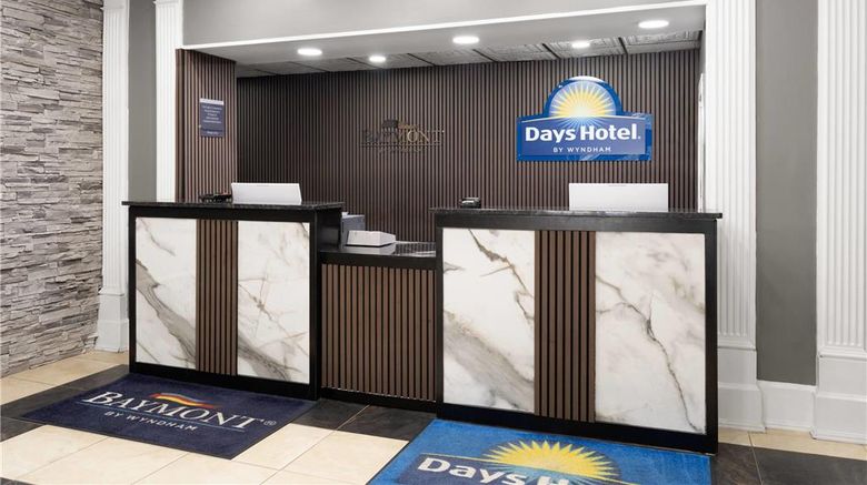 <b>Days Hotel by Wyndham Williamsburg I-64 Lobby</b>. Images powered by <a href="https://iceportal.shijigroup.com/" title="IcePortal" target="_blank">IcePortal</a>.