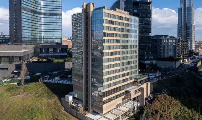 Novotel Istanbul Bomonti Exterior
