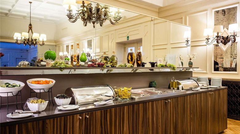 <b>Hotel Siru Brussels Restaurant</b>. Images powered by <a href="https://iceportal.shijigroup.com/" title="IcePortal" target="_blank">IcePortal</a>.