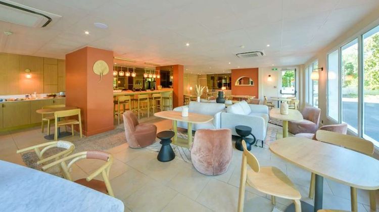 B Hotel Olympia Restaurant