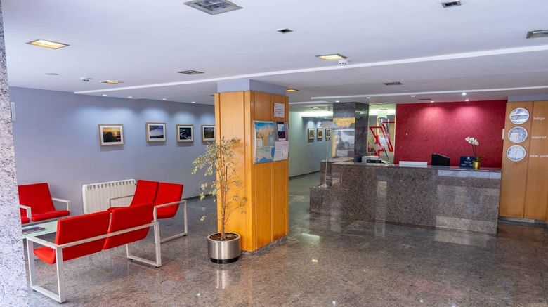 <b>Hotel Faranda Alisas Santander Lobby</b>. Images powered by <a href="https://iceportal.shijigroup.com/" title="IcePortal" target="_blank">IcePortal</a>.