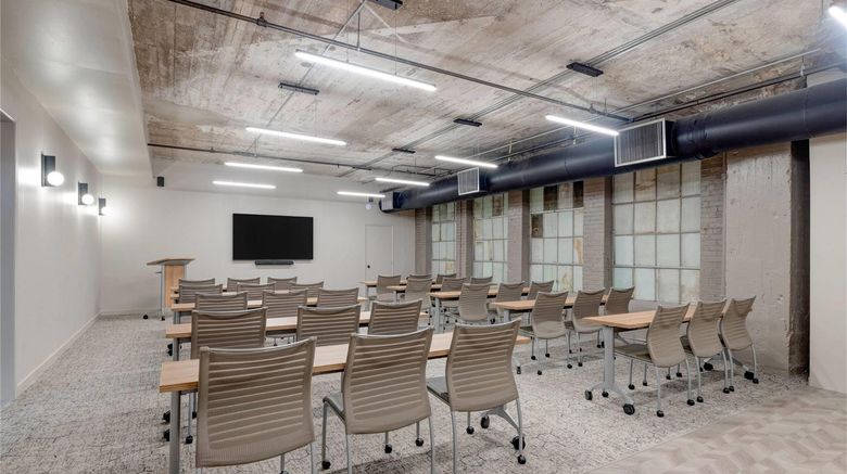 <b>The District at Hogg Palace Meeting</b>. Images powered by <a href="https://iceportal.shijigroup.com/" title="IcePortal" target="_blank">IcePortal</a>.