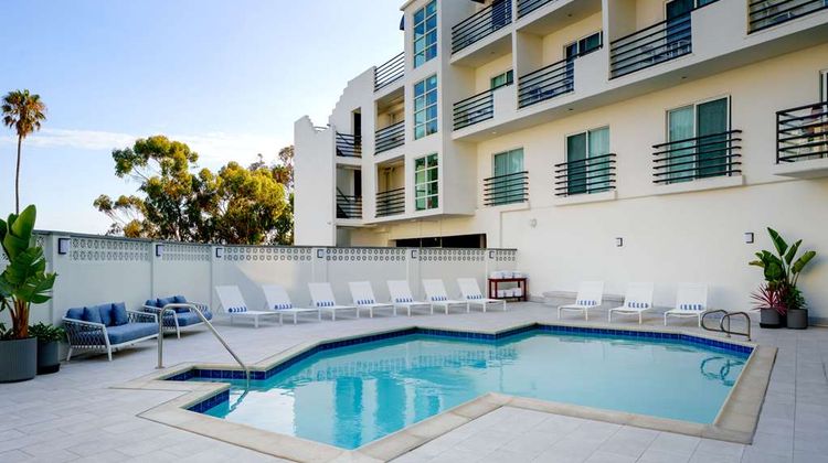 Hilton Garden Inn Doheny Beach Pool