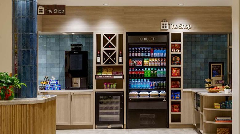 <b>Hilton Garden Inn Doheny Beach Restaurant</b>. Images powered by <a href="https://iceportal.shijigroup.com/" title="IcePortal" target="_blank">IcePortal</a>.