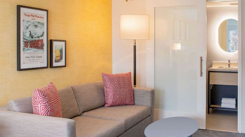 <b>Hilton Garden Inn Doheny Beach Room</b>. Images powered by <a href="https://iceportal.shijigroup.com/" title="IcePortal" target="_blank">IcePortal</a>.