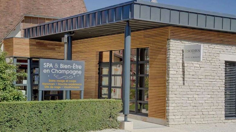 <b>Auberge du Lac, Sure Hotel Collection by Spa</b>. Images powered by <a href="https://iceportal.shijigroup.com/" title="IcePortal" target="_blank">IcePortal</a>.