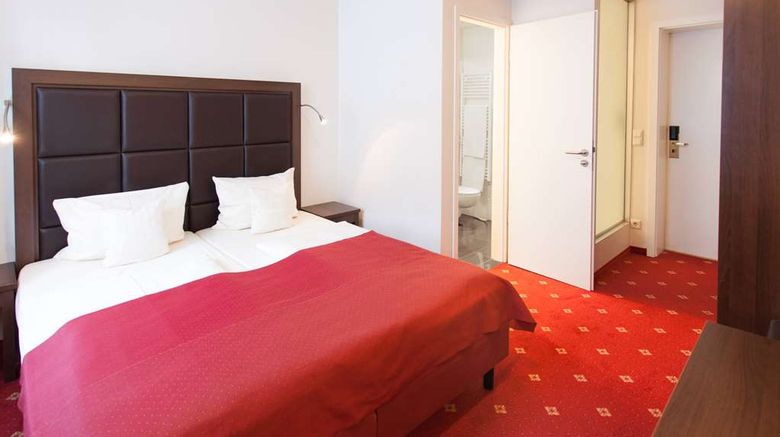 <b>Centro Hotel National Room</b>. Images powered by <a href="https://iceportal.shijigroup.com/" title="IcePortal" target="_blank">IcePortal</a>.