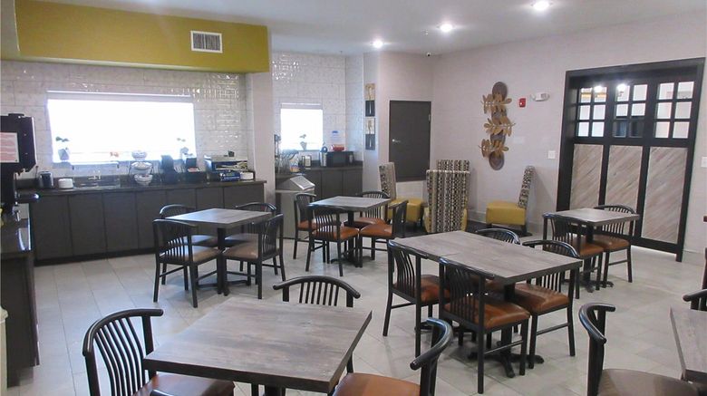 <b>Best Western Decatur Inn Restaurant</b>. Images powered by <a href="https://iceportal.shijigroup.com/" title="IcePortal" target="_blank">IcePortal</a>.