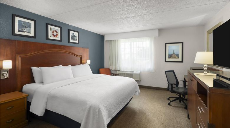 <b>Harbor Town Inn, BW Signature Collection Room</b>. Images powered by <a href="https://iceportal.shijigroup.com/" title="IcePortal" target="_blank">IcePortal</a>.