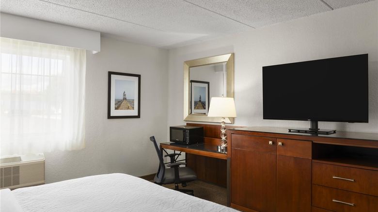 <b>Harbor Town Inn, BW Signature Collection Room</b>. Images powered by <a href="https://iceportal.shijigroup.com/" title="IcePortal" target="_blank">IcePortal</a>.