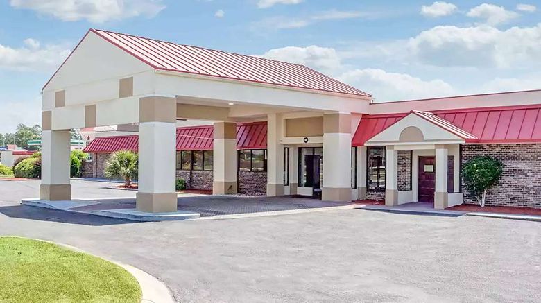 <b>Ramada by Wyndham Santee I-95 Exterior</b>. Images powered by <a href="https://iceportal.shijigroup.com/" title="IcePortal" target="_blank">IcePortal</a>.