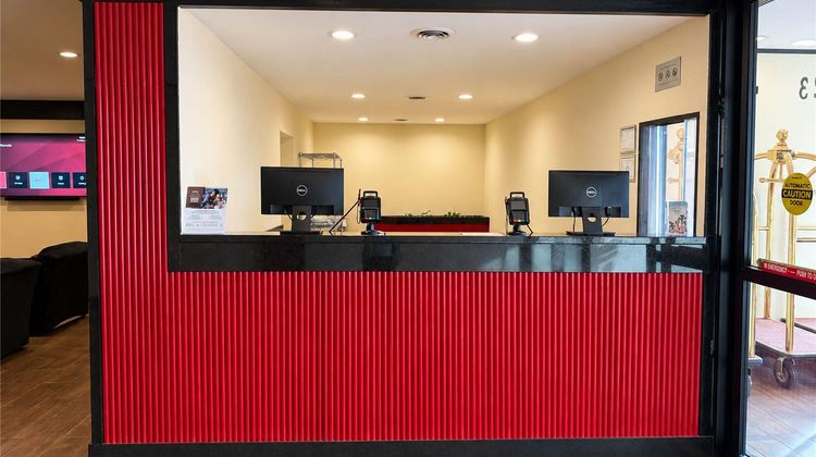 Ramada by Wyndham Santee I-95 Lobby
