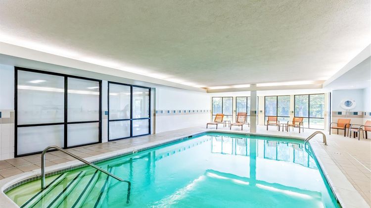 Sonesta Essential Junction City Pool