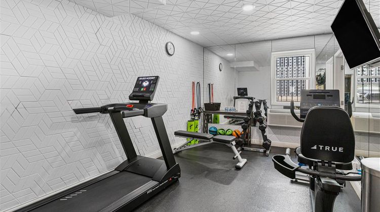 Hotel Chicago West Loop Health