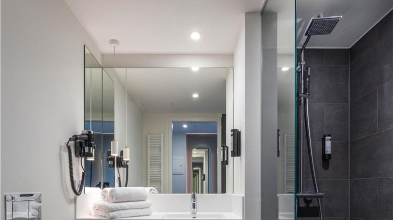 <b>Zleep Hotel Frankfurt Airport Room</b>. Images powered by <a href="https://iceportal.shijigroup.com/" title="IcePortal" target="_blank">IcePortal</a>.