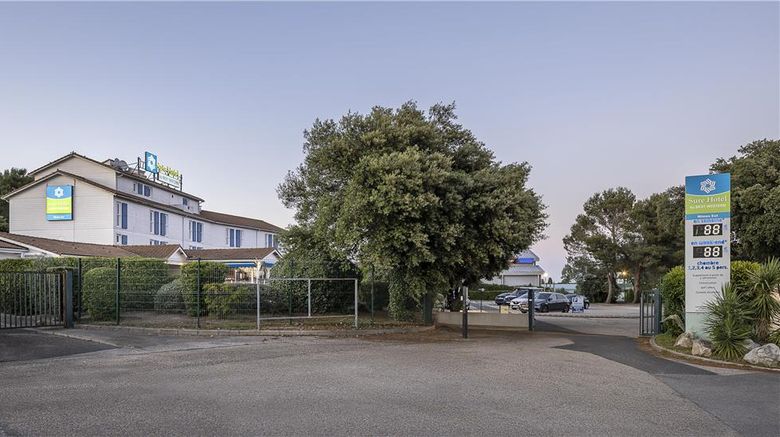 <b>Sure Hotel by Best Western Nimes Est Other</b>. Images powered by <a href="https://iceportal.shijigroup.com/" title="IcePortal" target="_blank">IcePortal</a>.
