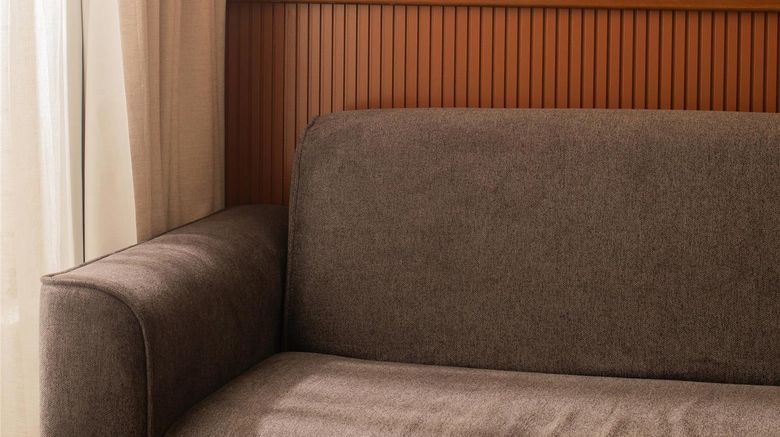 <b>Alluna Motel Room</b>. Images powered by <a href="https://iceportal.shijigroup.com/" title="IcePortal" target="_blank">IcePortal</a>.