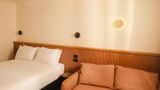 Alluna Motel Room
