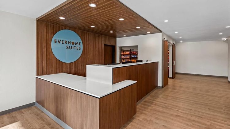 Everhome Suites Ocala I-75 North Lobby