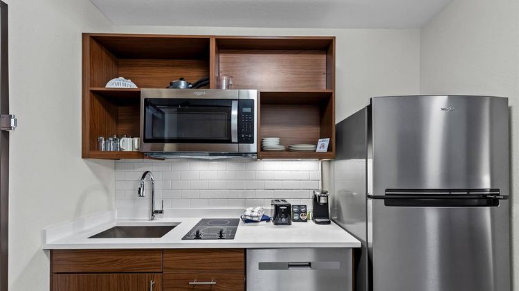 Everhome Suites Ocala I-75 North Room