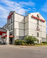 Brentwood Suites
