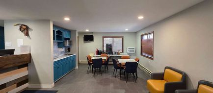 AmeriVu Inn & Suites Hayward Lobby