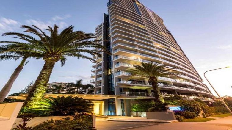 <b>Artique Resort - Surfers Paradise Exterior</b>. Images powered by <a href="https://iceportal.shijigroup.com/" title="IcePortal" target="_blank">IcePortal</a>.