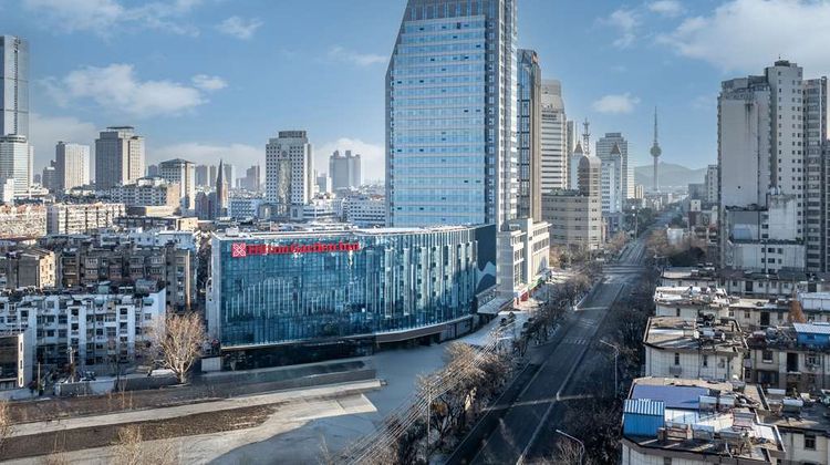 Hilton Garden Inn Pengcheng Sqr Exterior