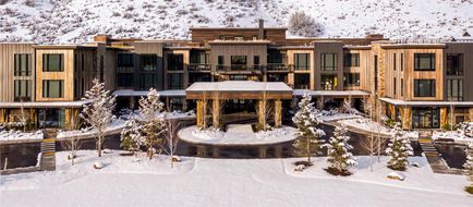 Snake River Sporting Club Exterior