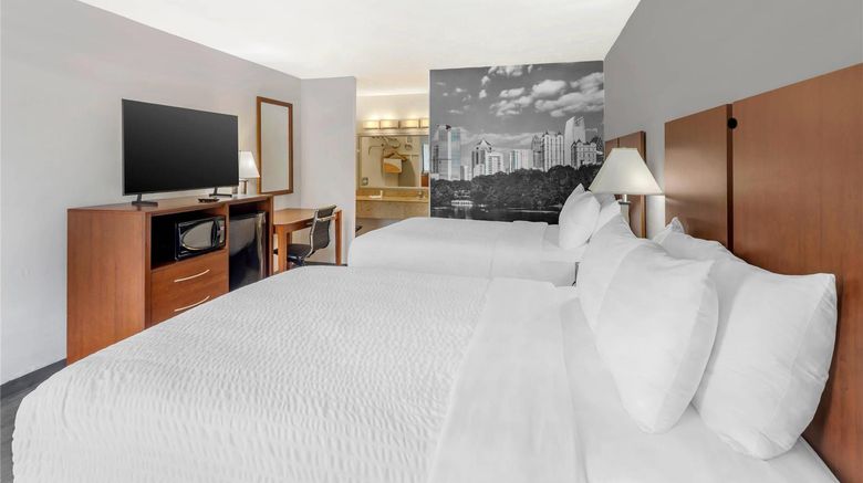 <b>Clarion Pointe Morrow Atlanta South Room</b>. Images powered by <a href="https://iceportal.shijigroup.com/" title="IcePortal" target="_blank">IcePortal</a>.