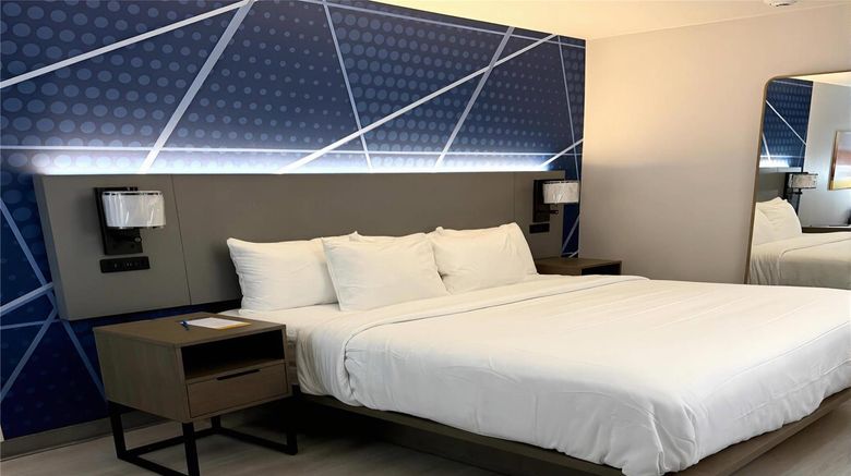 <b>Halsted Inn and Suites Harvey-Chicago SL Room</b>. Images powered by <a href="https://iceportal.shijigroup.com/" title="IcePortal" target="_blank">IcePortal</a>.