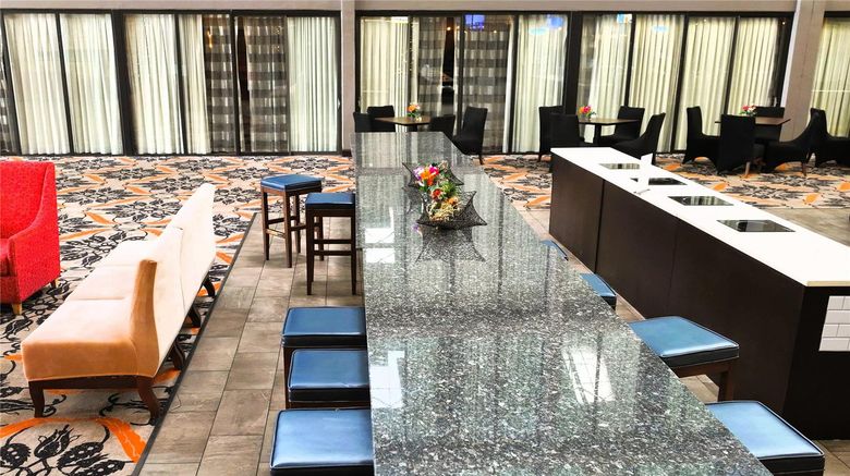 <b>The Great Rivers,Ascend Hotel Collection Restaurant</b>. Images powered by <a href="https://iceportal.shijigroup.com/" title="IcePortal" target="_blank">IcePortal</a>.