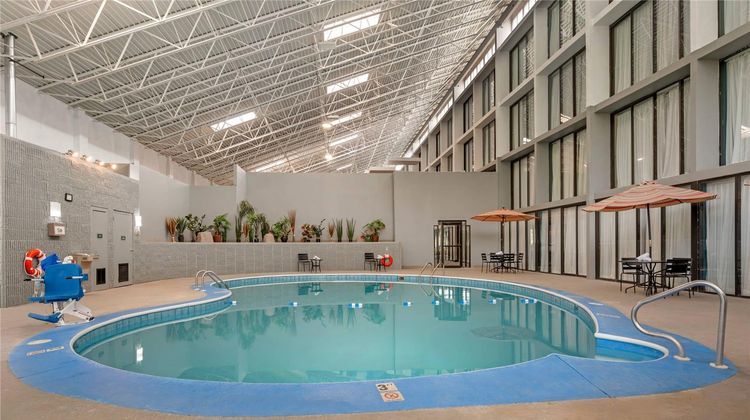 The Great Rivers,Ascend Hotel Collection Pool