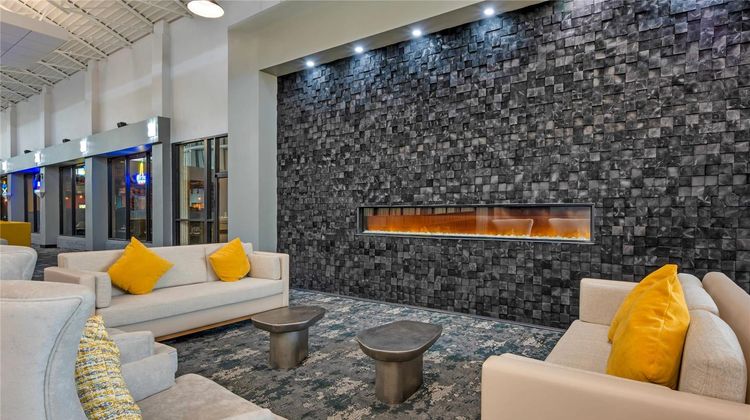 The Great Rivers,Ascend Hotel Collection Lobby