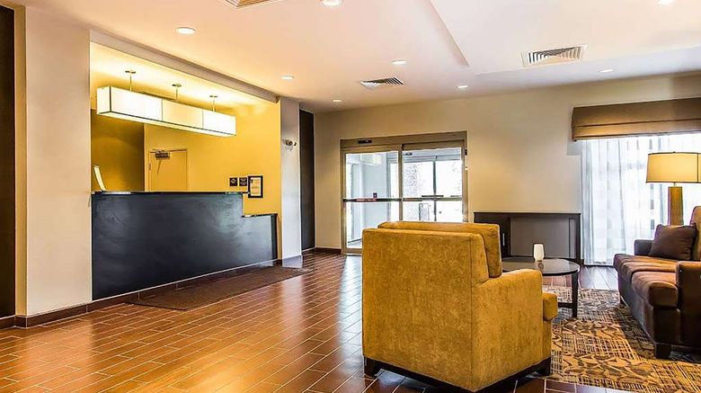 <b>Wingate by Wyndham Jonesboro Lobby</b>. Images powered by <a href="https://iceportal.shijigroup.com/" title="IcePortal" target="_blank">IcePortal</a>.